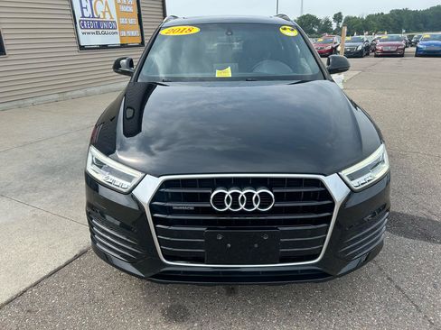 Used 2018 Audi Q3 2.0T Premium Plus w/ Premium Plus Package AWD/4WD image 2