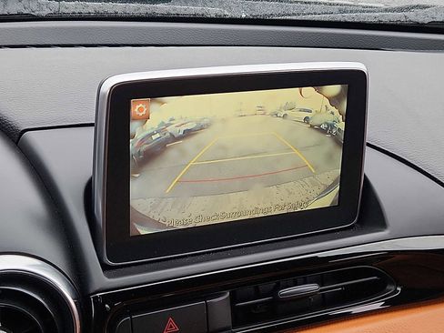 Used 2019 FIAT 124 Spider Lusso w/ Convenience Group image 16