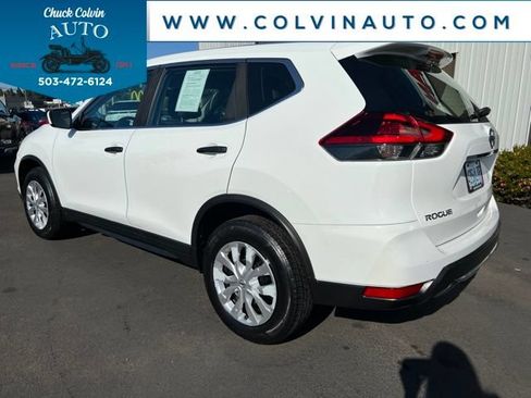 Used 2018 Nissan Rogue S AWD/4WD image 10