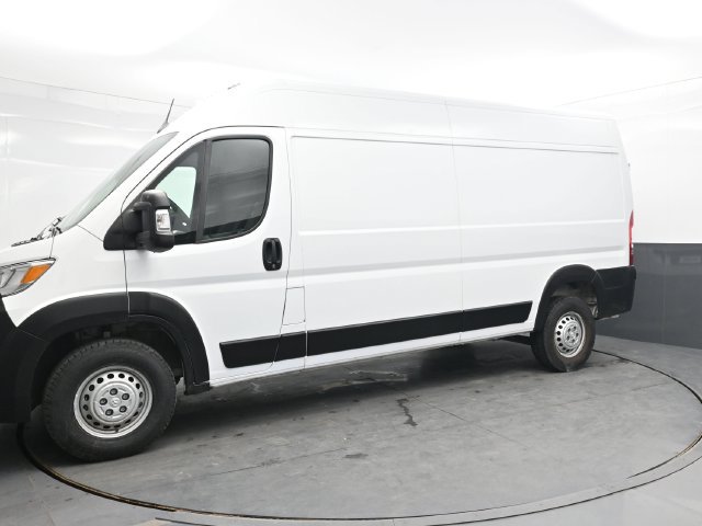 Used 2026 RAM ProMaster 2500 w/ Convenience Group FWD image 3