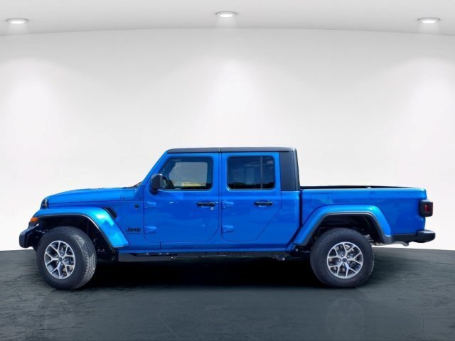 New 2027 Jeep Gladiator Sport AWD/4WD image 5