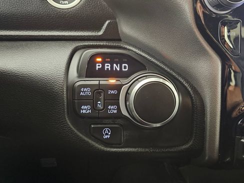 Used 2025 RAM 1500 Big Horn AWD/4WD image 30