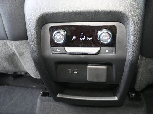 New 2026 Chevrolet Traverse High Country w/ LPO, Floor Liner Package AWD/4WD image 18