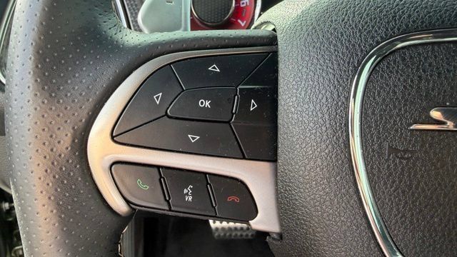 Used 2018 Dodge Challenger SRT Hellcat RWD image 16