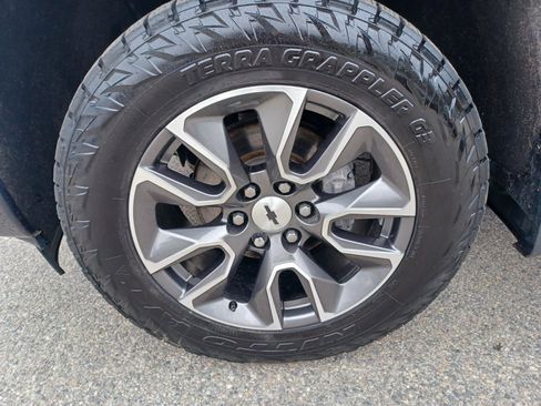 Used 2024 Chevrolet Silverado 1500 RST w/ Convenience Package II AWD/4WD image 24