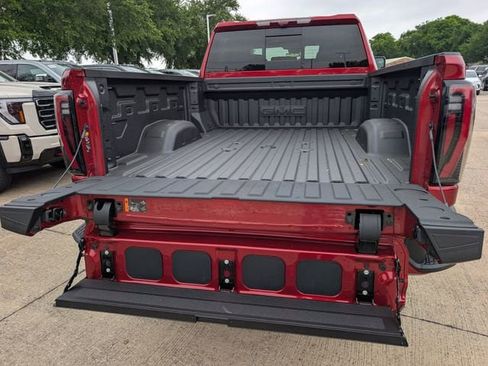 New 2026 GMC Sierra 2500 AT4 w/ AT4 Premium Plus Package AWD/4WD image 7