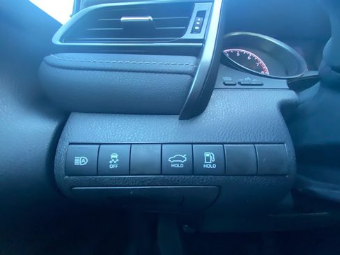 Used 2024 Toyota Camry SE FWD image 18
