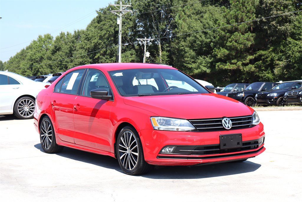 Used 2016 Volkswagen Jetta Sport FWD image 9