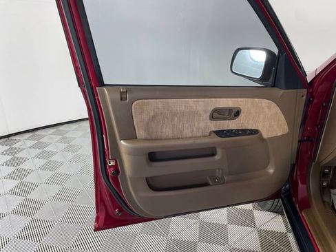 Used 2002 Honda CR-V LX image 15