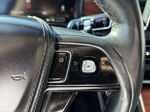 Used 2023 Lincoln Aviator Reserve image 17