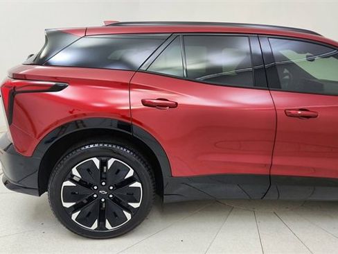 Used 2025 Chevrolet Blazer EV RS image 12