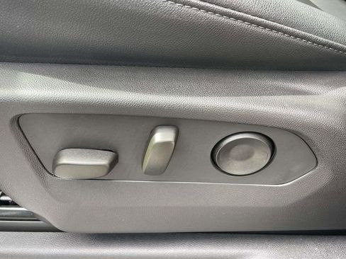 Certified 2025 GMC Sierra 2500 SLT w/ SLT Convenience Package image 18