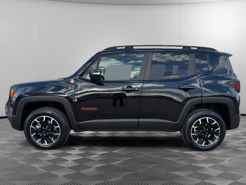 Used 2023 Jeep Renegade Trailhawk w/ Trailer Tow Group AWD/4WD image 2