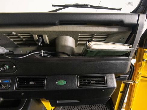 Used 1997 Land Rover Defender 90 image 56