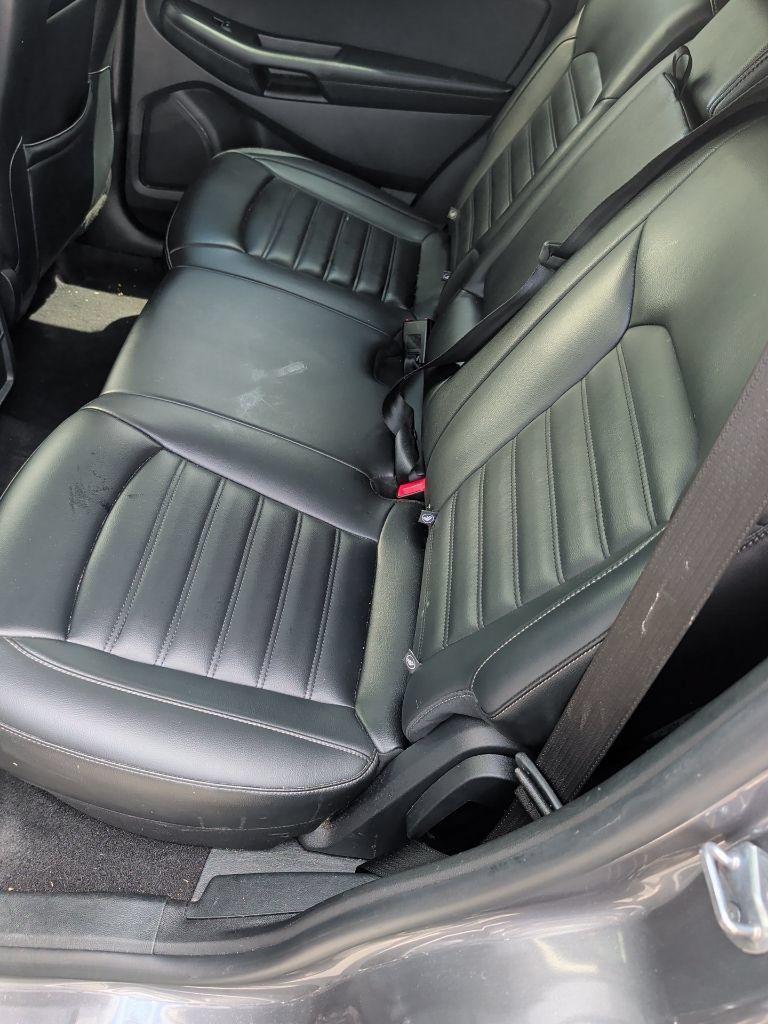 Used 2024 Ford Edge SEL AWD/4WD image 9