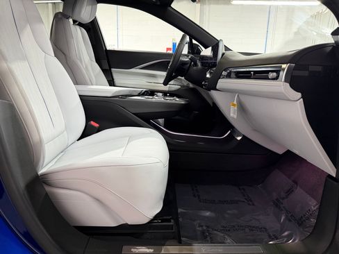 New 2026 Cadillac Lyriq Sport AWD/4WD image 48