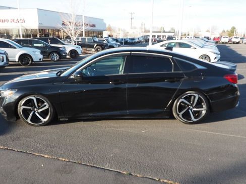 Used 2020 Honda Accord Sport image 5