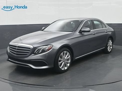 Used 2017 Mercedes-Benz E 300 4MATIC w/ Premium 1 Package image 3