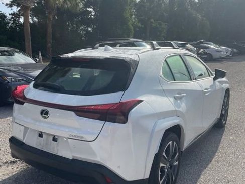 Used 2023 Lexus UX 250h FWD w/ Accessory Package (Z2) image 3