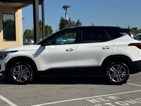Used 2022 Kia Seltos S AWD/4WD image 7