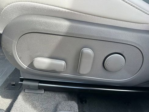 New 2026 Hyundai Kona SEL Premium image 15