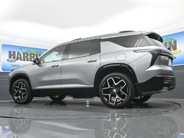 Used 2026 Chevrolet Traverse High Country w/ LPO, Floor Liner Package FWD image 21