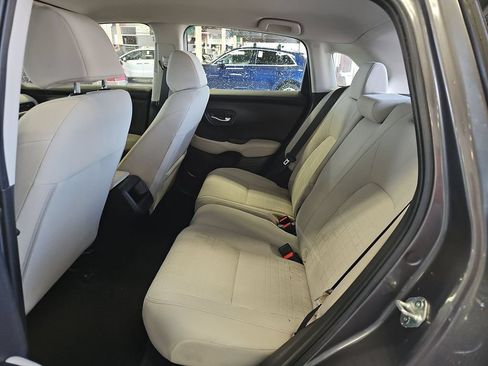 Used 2024 Honda HR-V LX image 6