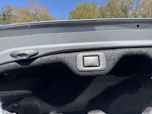 Used 2025 Lexus ES 350 350 w/ Premium Package image 35