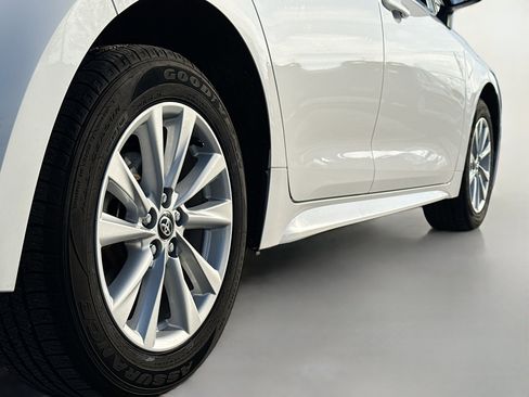 Used 2024 Toyota Corolla SE image 15