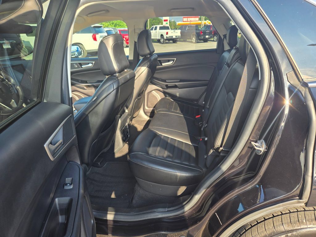 Used 2021 Ford Edge SEL w/ Convenience Package AWD/4WD image 8