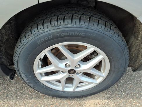 Certified 2024 Ford Edge SEL AWD/4WD image 21