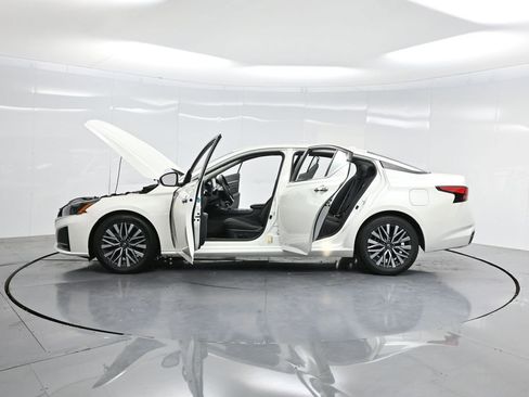 Used 2023 Nissan Altima 2.5 SV image 51