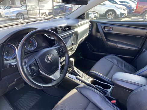 Used 2017 Toyota Corolla SE image 14