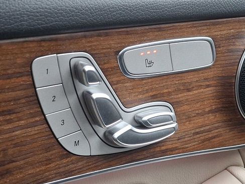 Certified 2022 Mercedes-Benz GLC 300 4MATIC image 21