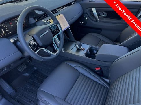 Used 2024 Land Rover Discovery Sport S image 9