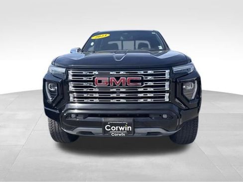 Used 2023 GMC Canyon Denali w/ Denali Black Edition AWD/4WD image 4