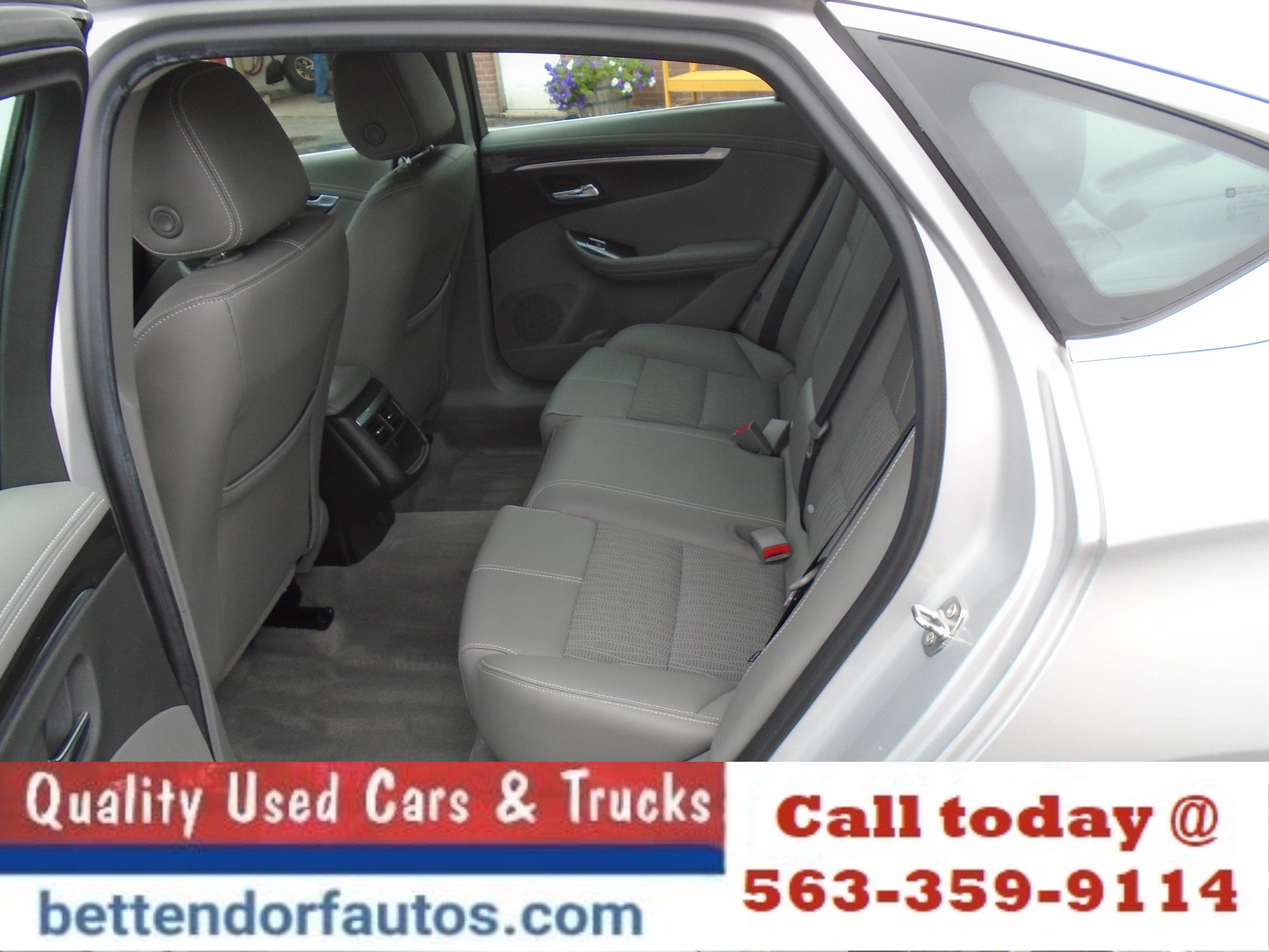 Used 2019 Chevrolet Impala LT FWD image 6