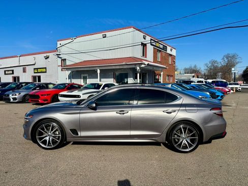 Used 2023 Genesis G70 2.0T image 5