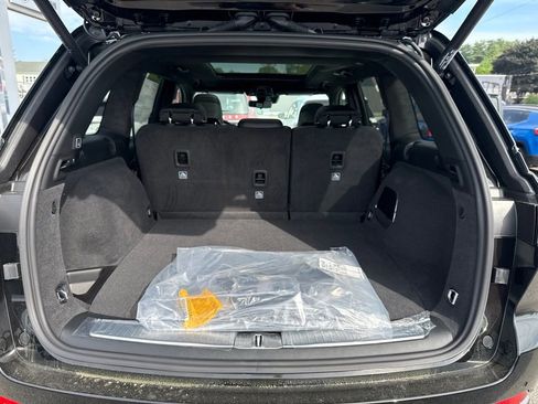 New 2026 Jeep Grand Cherokee Summit AWD/4WD image 22