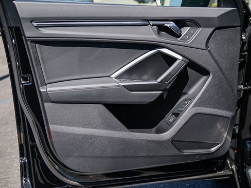 Certified 2024 Audi Q3 2.0T Premium image 21