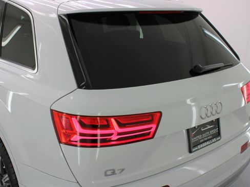 Used 2017 Audi Q7 3.0T Prestige w/ Prestige Package image 20