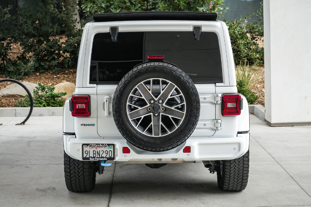 Used 2024 Jeep Wrangler High Altitude AWD/4WD image 5