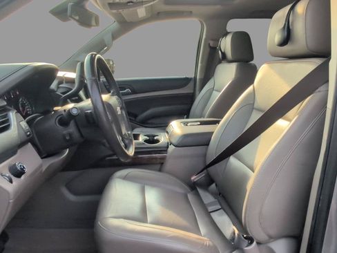 Used 2019 Chevrolet Tahoe LT RWD image 18