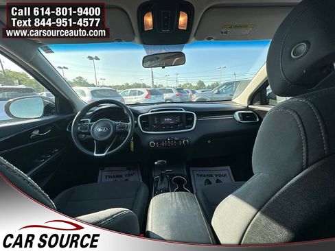 Used 2017 Kia Sorento AWD image 25