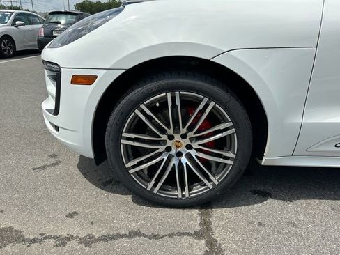 Used 2017 Porsche Macan GTS AWD/4WD image 38