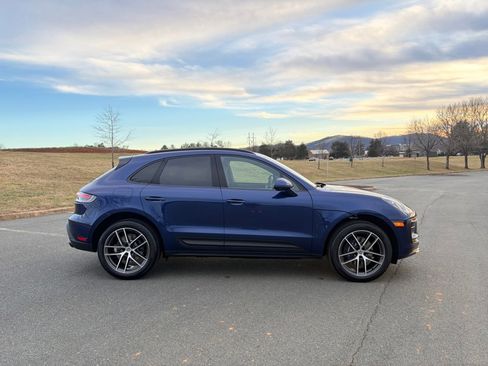 New 2026 Porsche Macan image 8