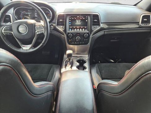 Used 2017 Jeep Grand Cherokee Trailhawk AWD/4WD image 19