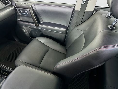Certified 2024 Toyota 4Runner TRD Off-Road Premium w/ Off Road Premium Plus Package AWD/4WD image 24