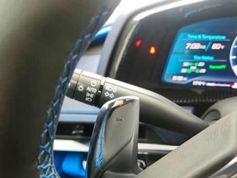 Used 2025 Chevrolet Corvette Stingray Premium Conv w/ Z51 Performance Package image 34