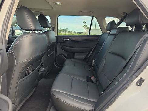 Used 2019 Subaru Outback 2.5i Limited AWD/4WD image 12